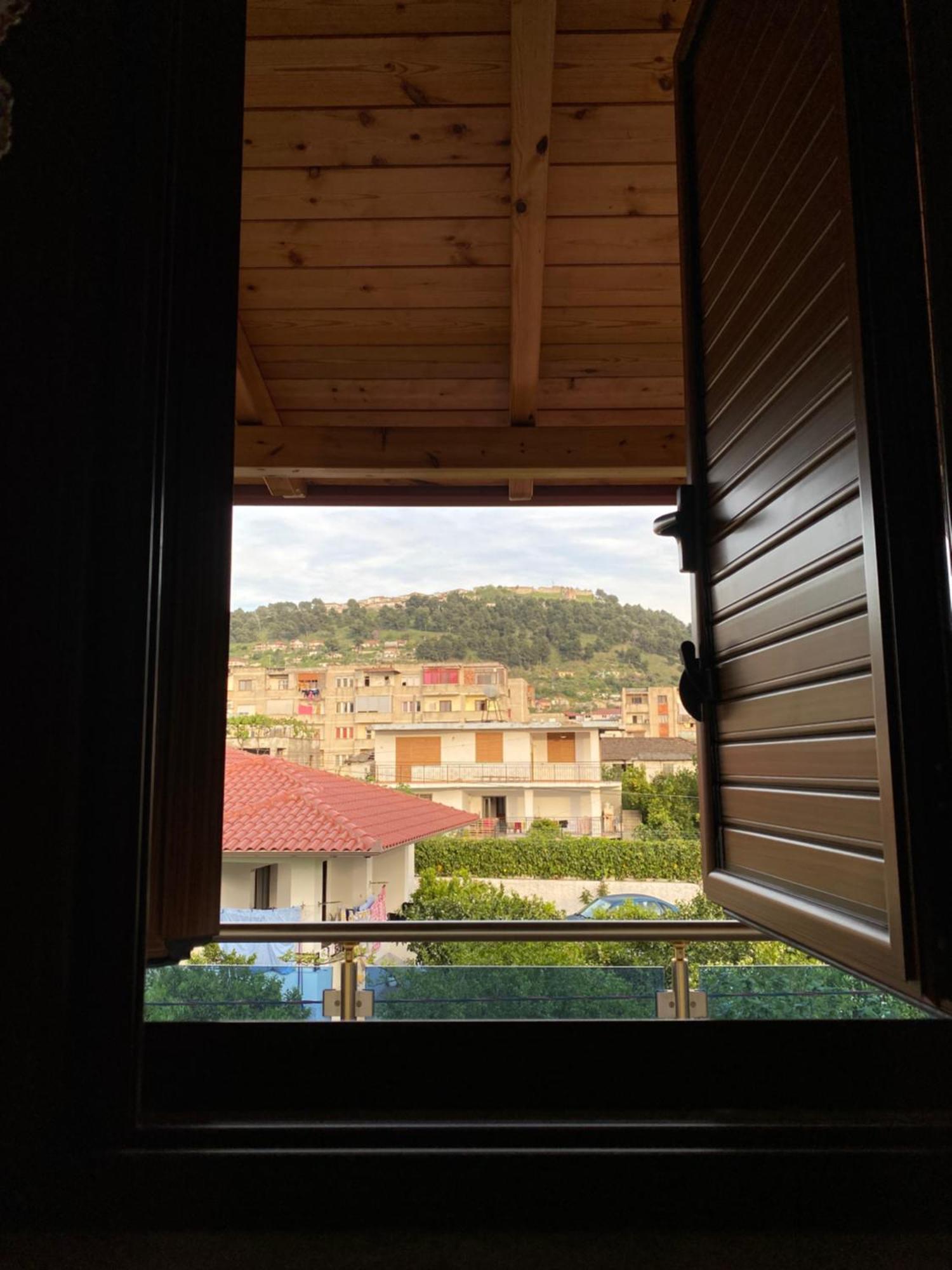 Villa Berat Bagian luar foto